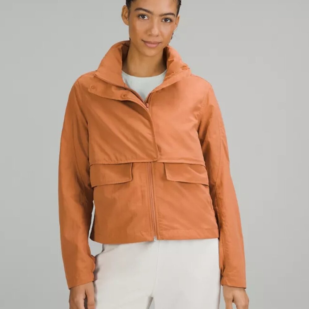 Lululemon Always Effortless Jacket in Size 10 Desert Sun Color